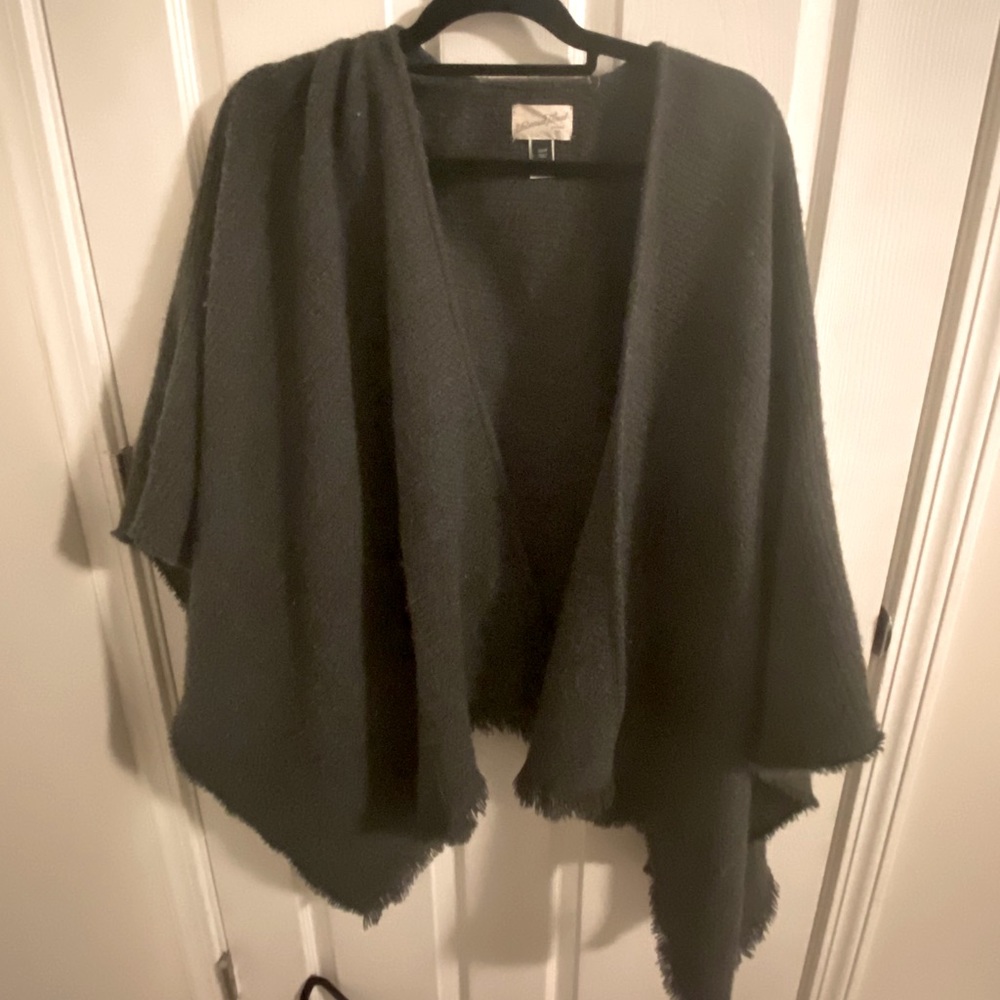 Grey shawl